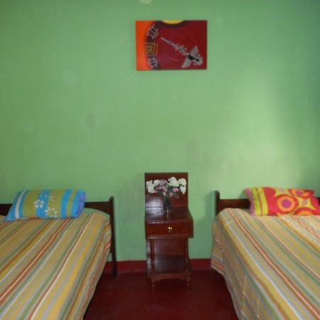 Hostal Geminis San Juan Bautista 外观 照片