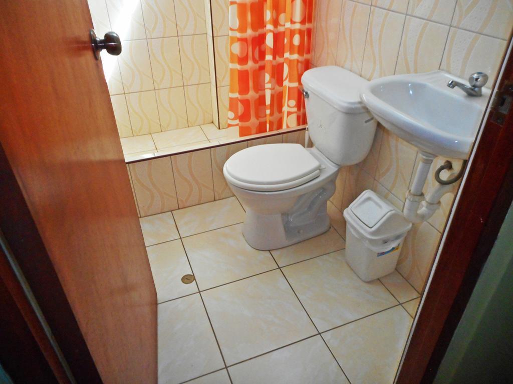 Hostal Geminis San Juan Bautista 外观 照片