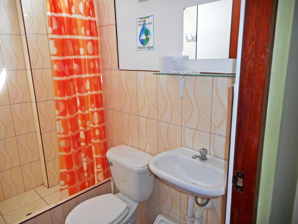 Hostal Geminis San Juan Bautista 外观 照片