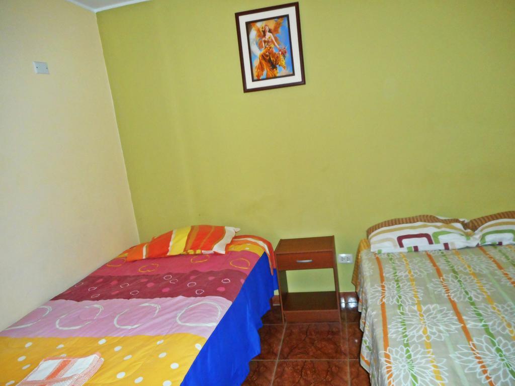 Hostal Geminis San Juan Bautista 外观 照片