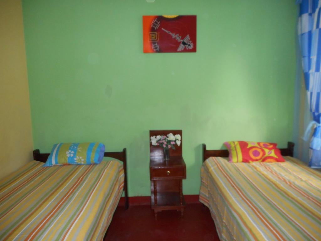 Hostal Geminis San Juan Bautista 外观 照片