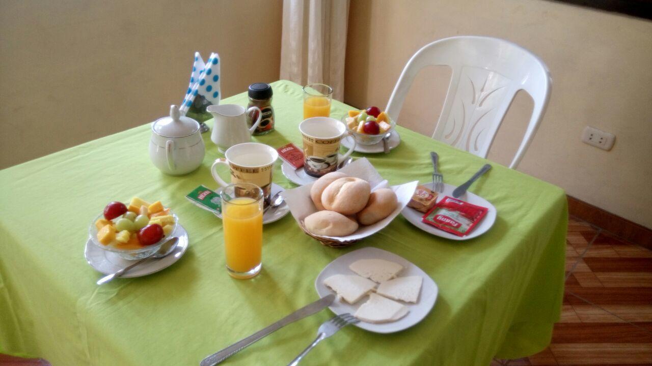 Hostal Geminis San Juan Bautista 外观 照片