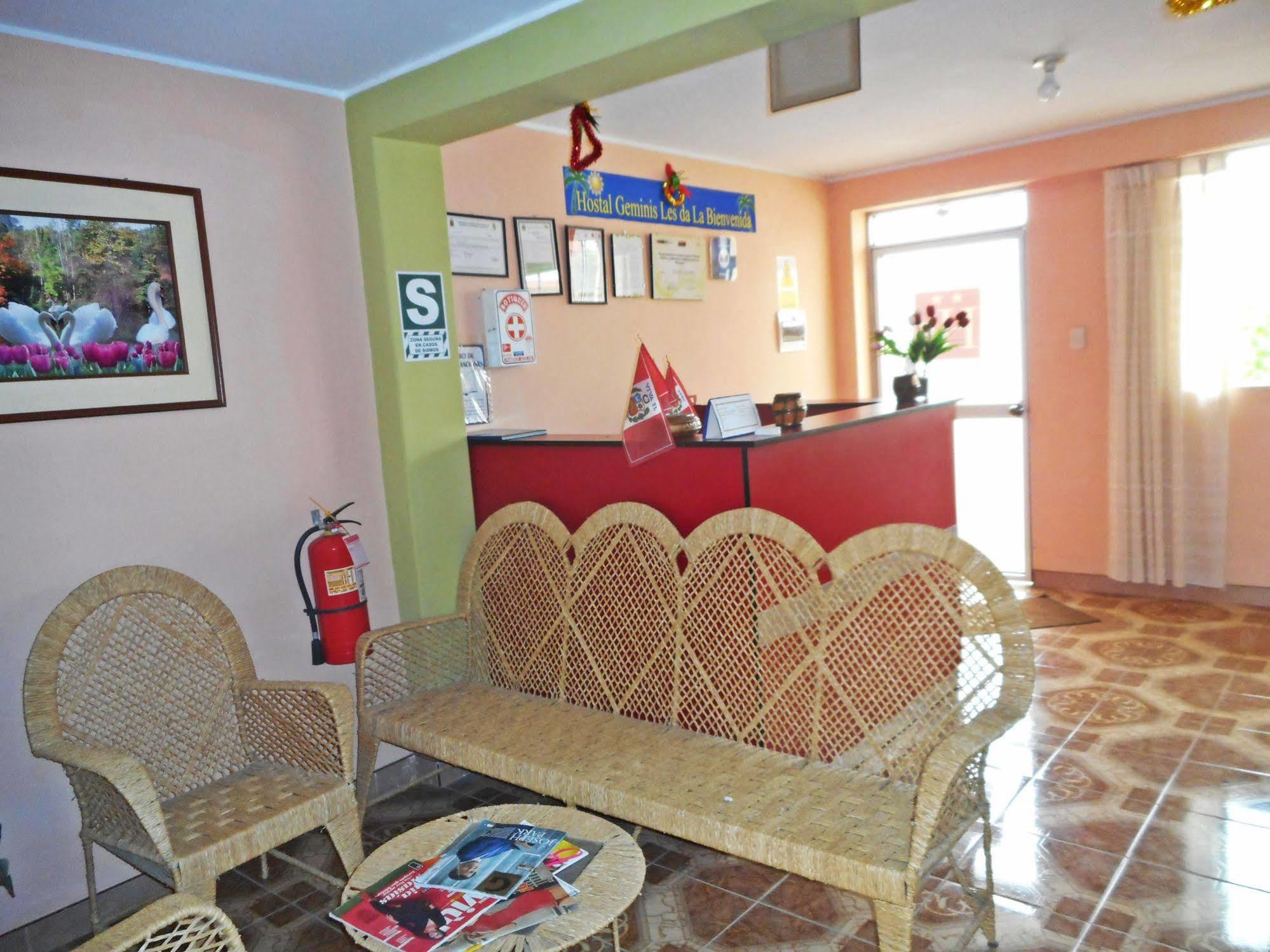 Hostal Geminis San Juan Bautista 外观 照片