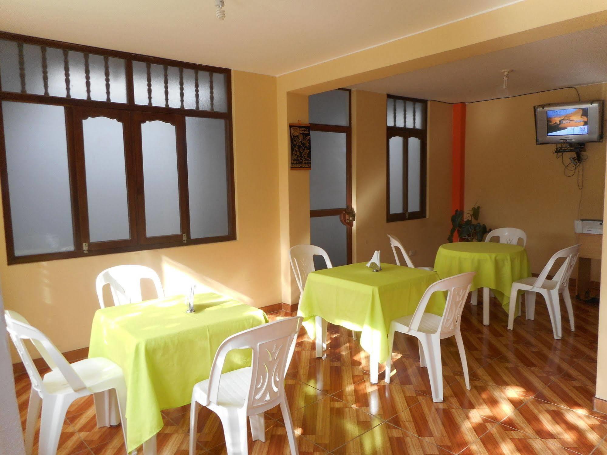 Hostal Geminis San Juan Bautista 外观 照片
