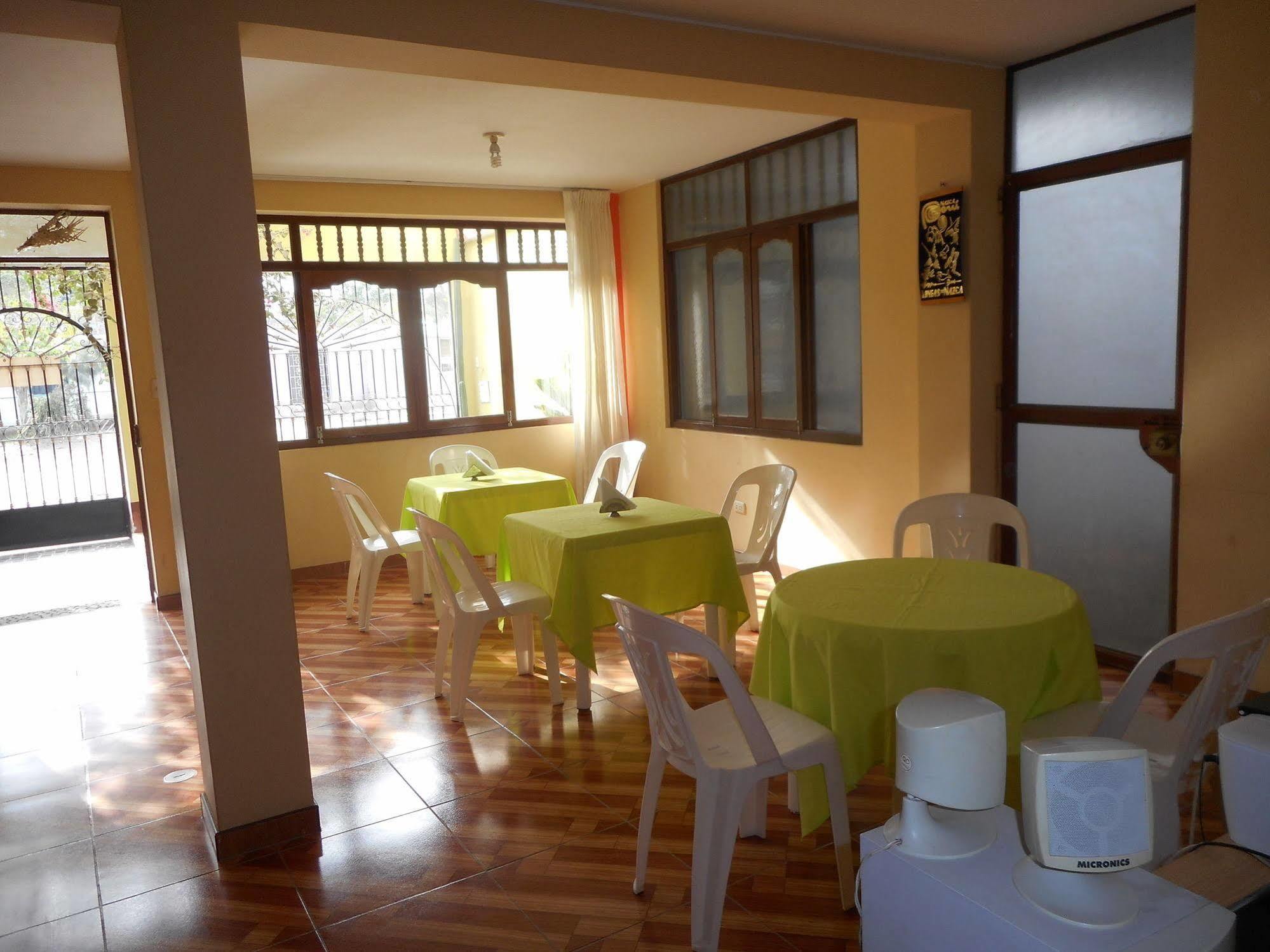 Hostal Geminis San Juan Bautista 外观 照片